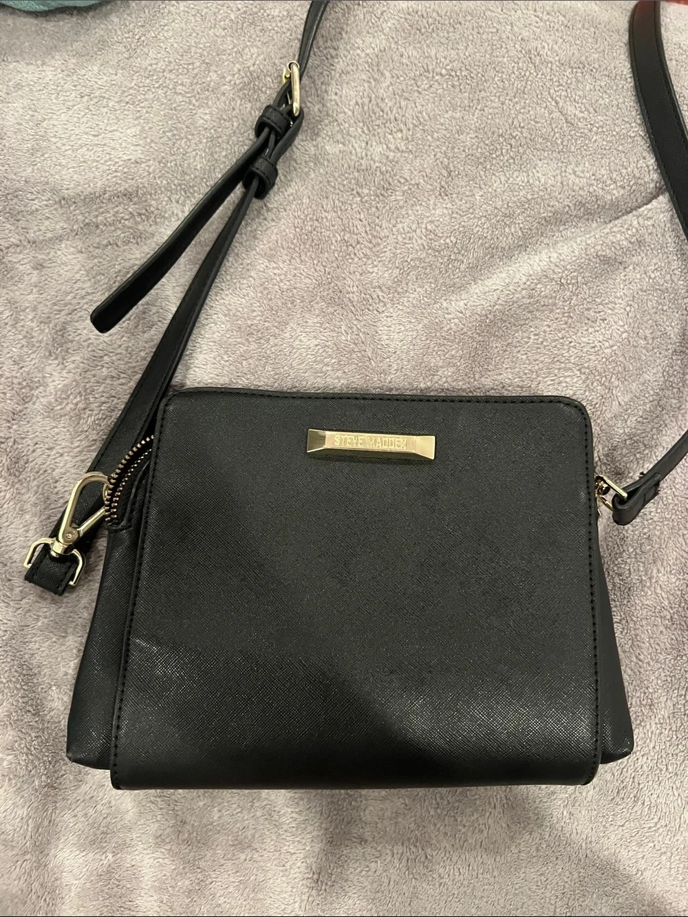 Steve Madden Black Crossbody with Gold Plate